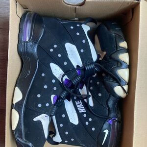 Nike Air Max 2 CB Black and White Sneakers with Purple Accents